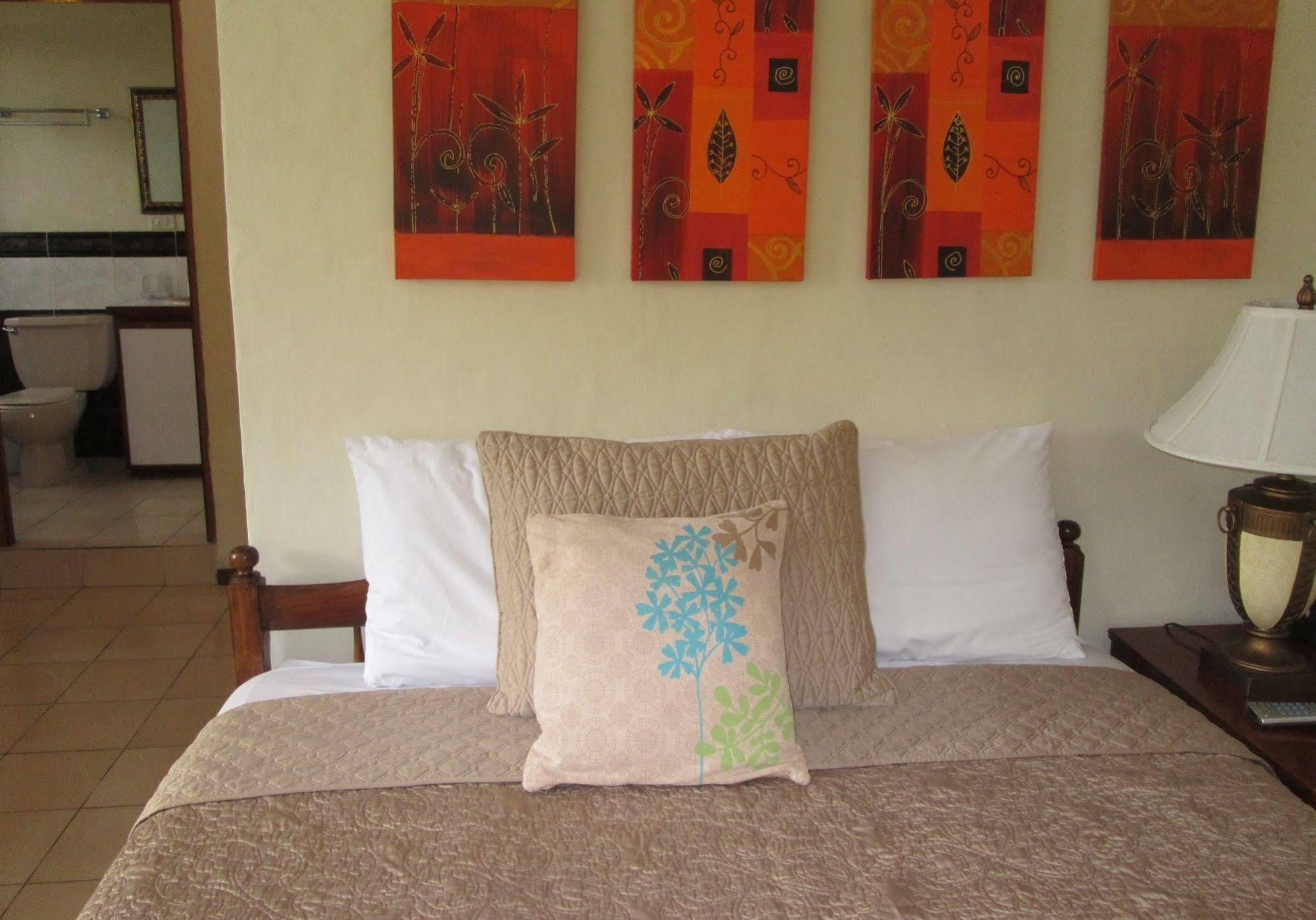 Hotel San Mateo San Salvador Buitenkant foto